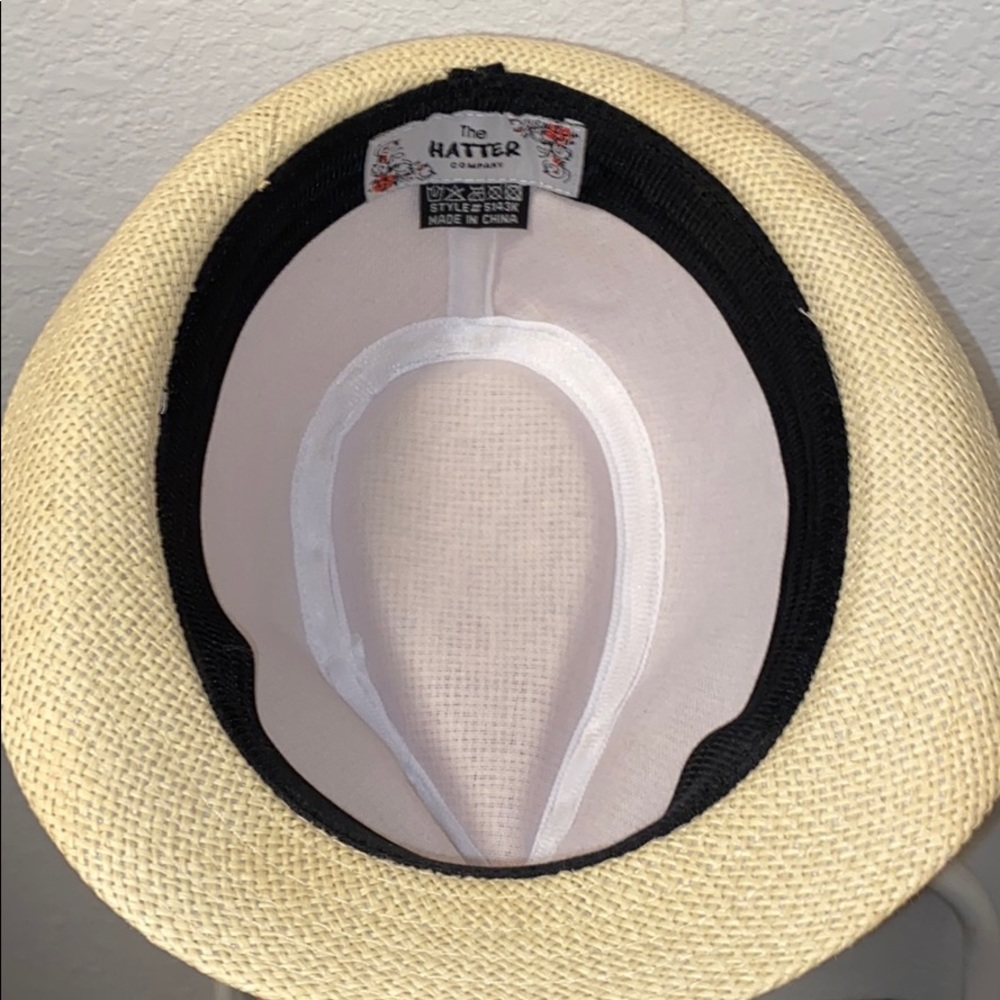 Fedora - Picture 3 of 4